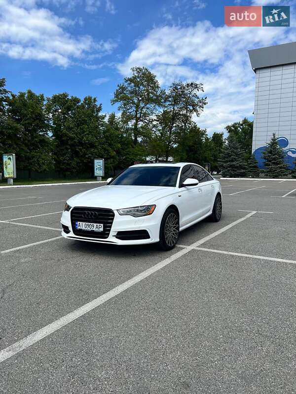 Седан Audi A6 2013 в 