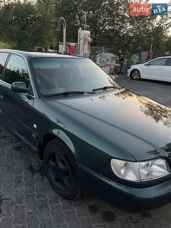 Седан Audi A6 1996 в 