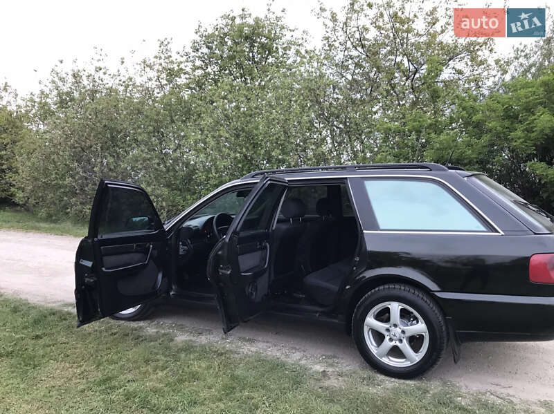Універсал Audi A6 1995 в Волочиську