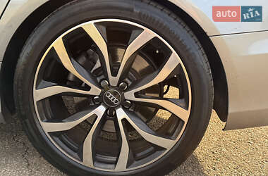 Седан Audi A6 2012 в 