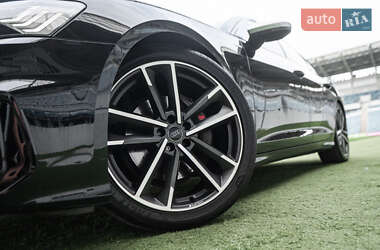 Универсал Audi A6 2018 в 