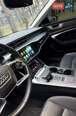 Седан Audi A6 2021 в 