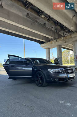 Седан Audi A6 2004 в 