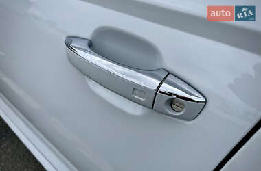 Седан Audi A6 2016 в 