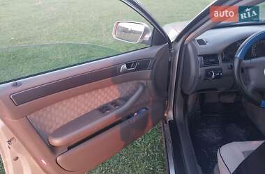 Седан Audi A6 2001 в 