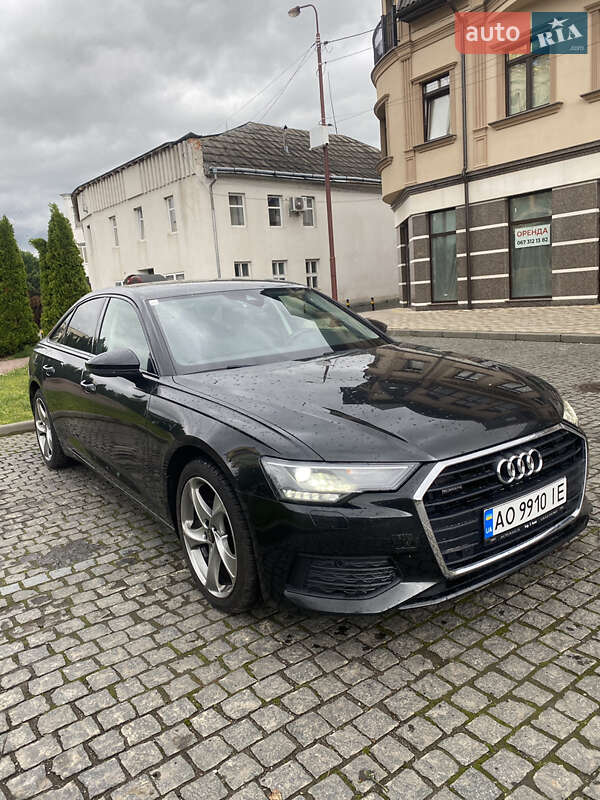 Седан Audi A6 2021 в 