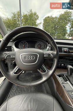 Седан Audi A6 2015 в 
