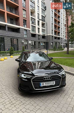 Седан Audi A6 2021 в 