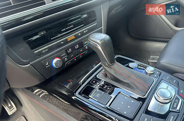 Седан Audi A6 2018 в 