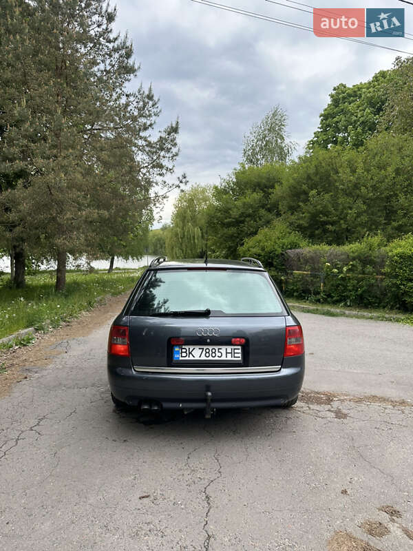 Універсал Audi A6 2002 в Рівному