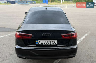 Седан Audi A6 2015 в 