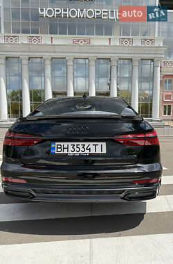 Седан Audi A6 2018 в 