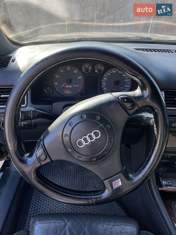 Седан Audi A6 2000 в 