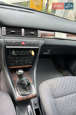 Седан Audi A6 1999 в 
