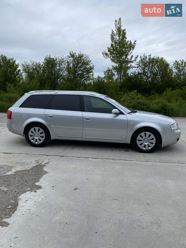 Универсал Audi A6 2004 в Хотине