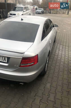 Седан Audi A6 2004 в 