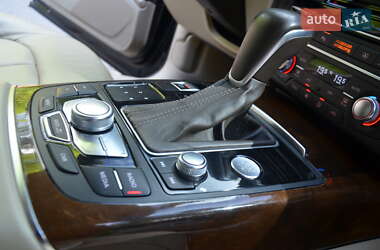 Седан Audi A6 2015 в 