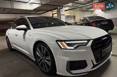 Седан Audi A6 2018 в 