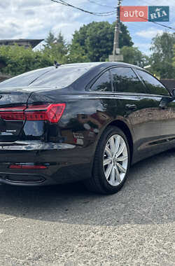 Седан Audi A6 2019 в 