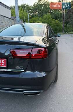 Седан Audi A6 2015 в 