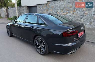 Седан Audi A6 2015 в 