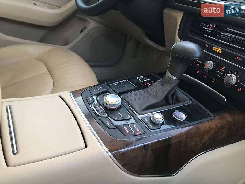 Седан Audi A6 2014 в Луцке