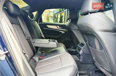 Седан Audi A6 2019 в 