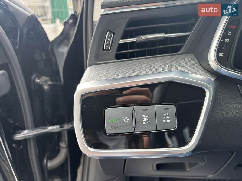Универсал Audi A6 2019 в Киеве