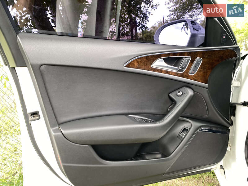 Седан Audi A6 2015 в Николаеве