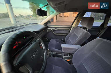 Седан Audi A6 1995 в 