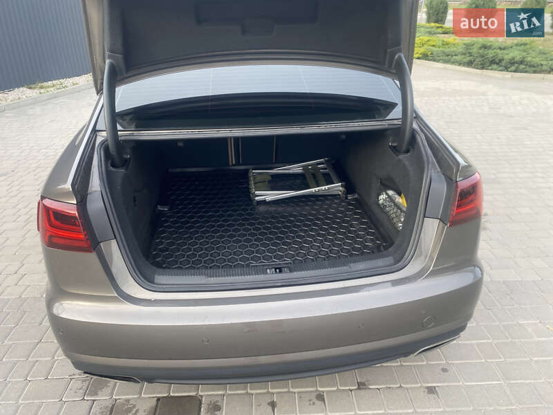 Седан Audi A6 2015 в Днепре