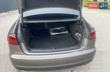 Седан Audi A6 2015 в 