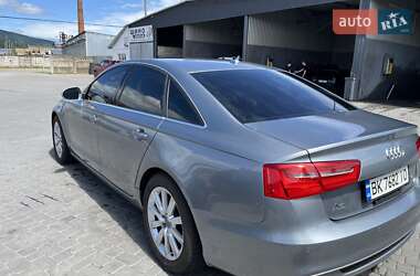 Седан Audi A6 2013 в 