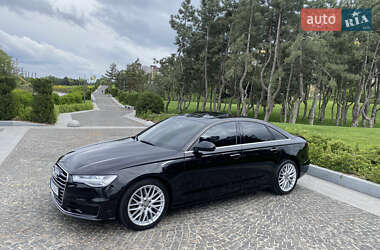 Седан Audi A6 2015 в 