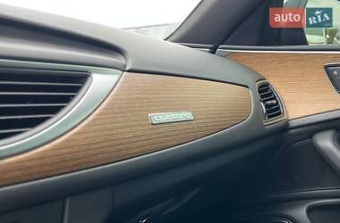 Седан Audi A6 2015 в 