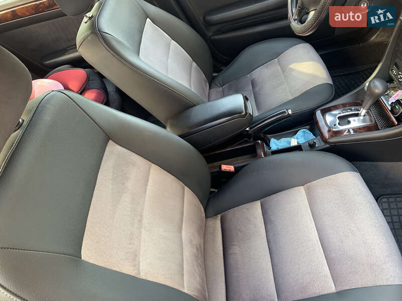 Седан Audi A6 2002 в Борисполе