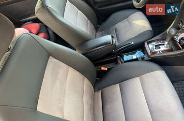 Седан Audi A6 2002 в 