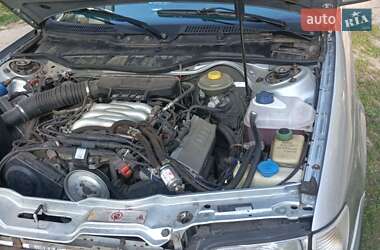 Седан Audi A6 1995 в 