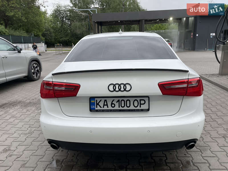 Седан Audi A6 2013 в Обухове