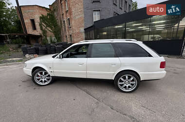 Универсал Audi A6 1996 в 