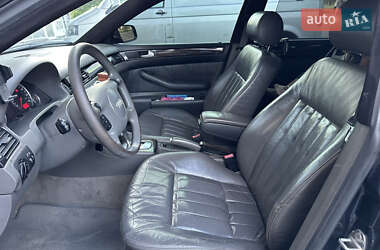 Седан Audi A6 2001 в 