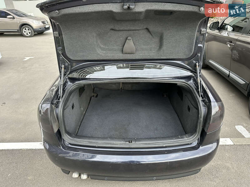 Седан Audi A6 2001 в Харькове