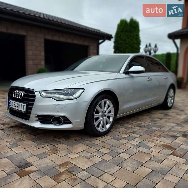Седан Audi A6 2014 в 
