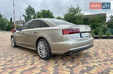 Седан Audi A6 2015 в 