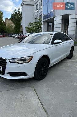 Седан Audi A6 2012 в 