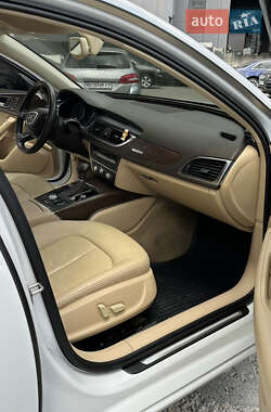 Седан Audi A6 2012 в 