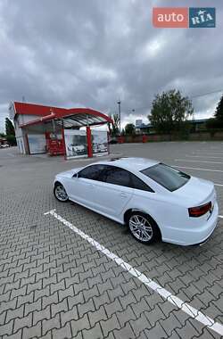 Седан Audi A6 2015 в 