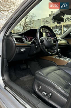 Седан Audi A6 2015 в 