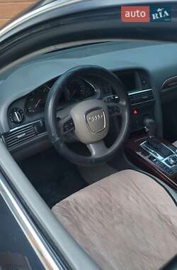 Седан Audi A6 2004 в 