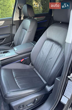 Универсал Audi A6 2019 в 